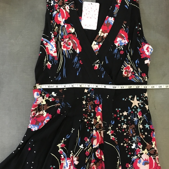 NWT FREE PEOPLE BACK TO BASICS TUNIC Black Floral - Picture 8 of 8